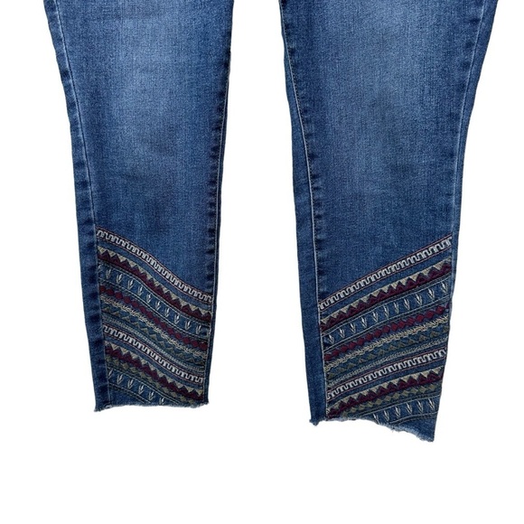 Style & Co Petite High Rise Curvy Ankle Festival Jeans, Embroidered, 10P - Picture 2 of 6